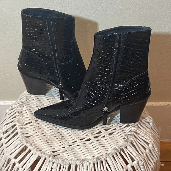 Truffle Collection mid heeled western boots in black croc size 40 EUR/ 9 US - Picture 9 of 12